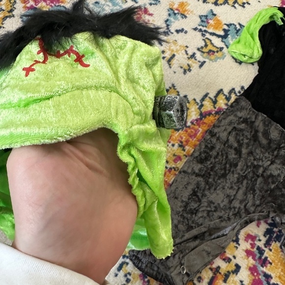 Spirit Halloween Monster Boo Costume Size 6-12 mo - Picture 7 of 9